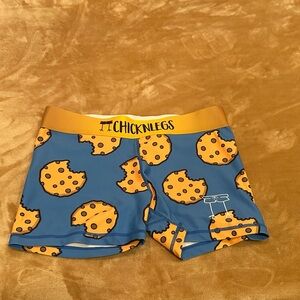 Women’s ChickNLegs Compression Shorts Cookie Print